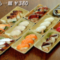 寿司単品各種：その場で職人が握ってくれる本格的な寿司です。